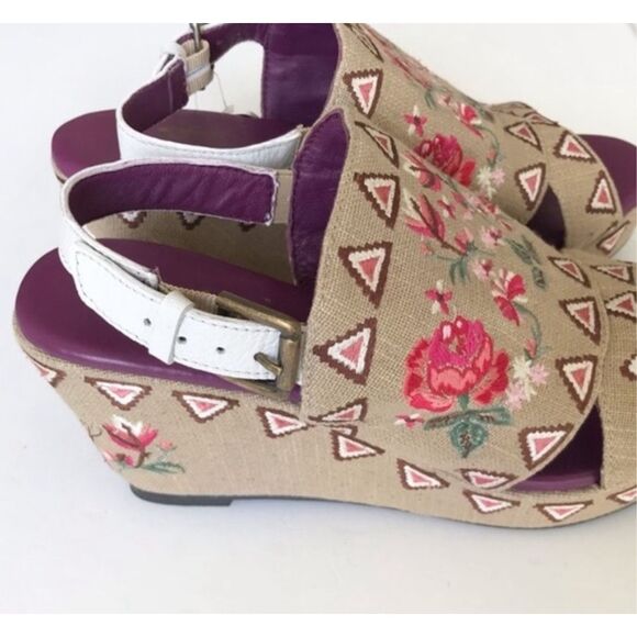 NWOT Sharif Andalusian Garden Women Embroidered Floral Boho Wedge Sandals Size - Picture 3 of 7